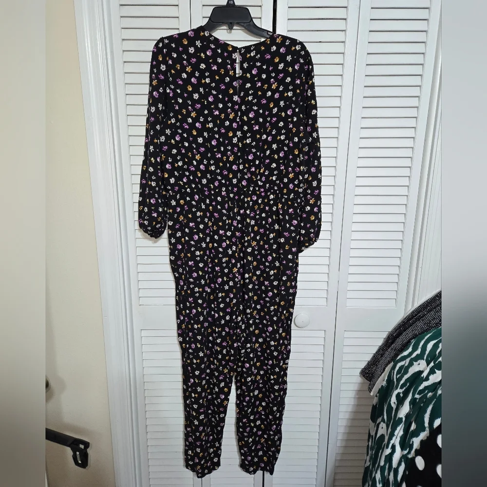Old Navy Women's XL Waist-defined Keyhole Jumpsuit